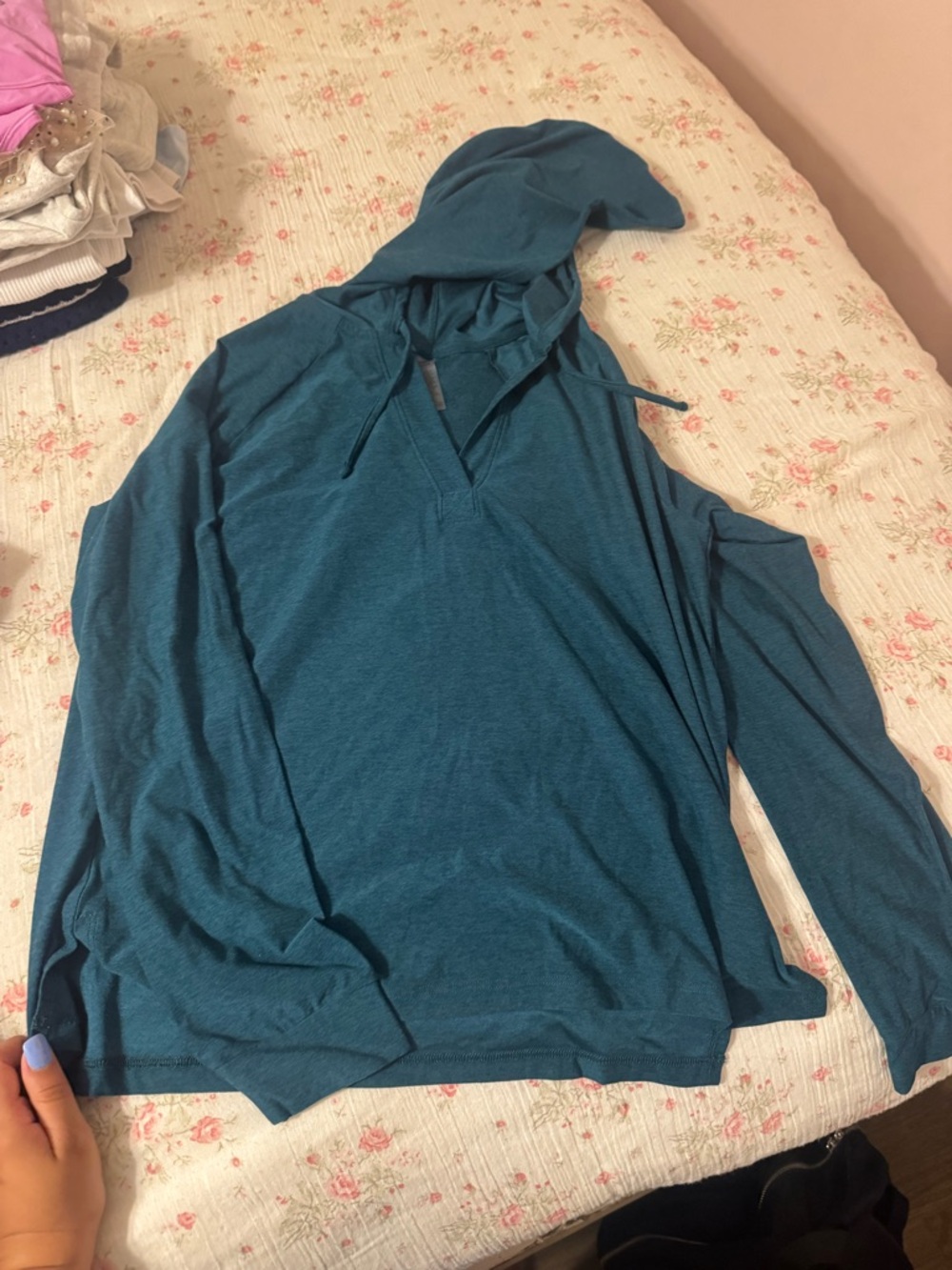 Beyond Yoga Teal Pullover long sleeve